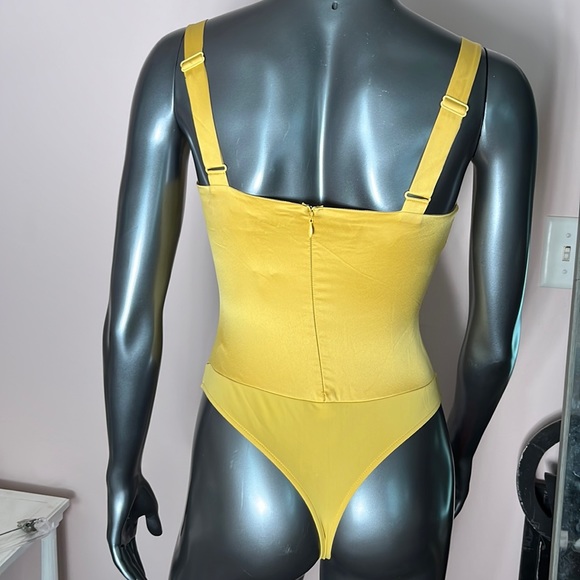 NWT Danielle Bernstein Mustard Satin Bustier Style Bodysuit - Picture 3 of 8